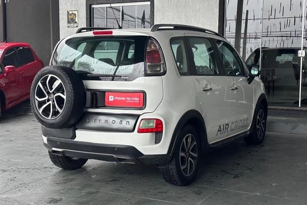 imagem-https://www.socarrao.com.br/sc-vehicle-images-prod/3672291/1788879218927-8454478_6_B_b6269e1b3e.jpeg