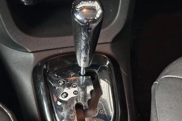 imagem-https://www.socarrao.com.br/sc-vehicle-images-prod/3672291/1788879218941-8454478_14_B_048ce7a076.jpeg