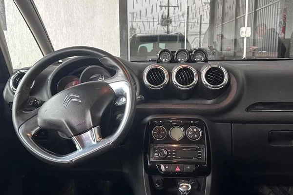 imagem-https://www.socarrao.com.br/sc-vehicle-images-prod/3672291/1788879218942-8454478_15_B_a0dfe07da5.jpeg