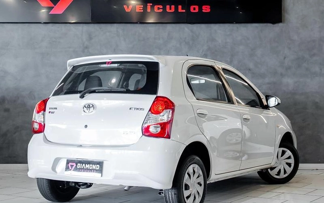 imagem-https://www.socarrao.com.br/sc-vehicle-images-prod/3673039/1788636342834-8451558_28_B_377f68cb92.jpeg