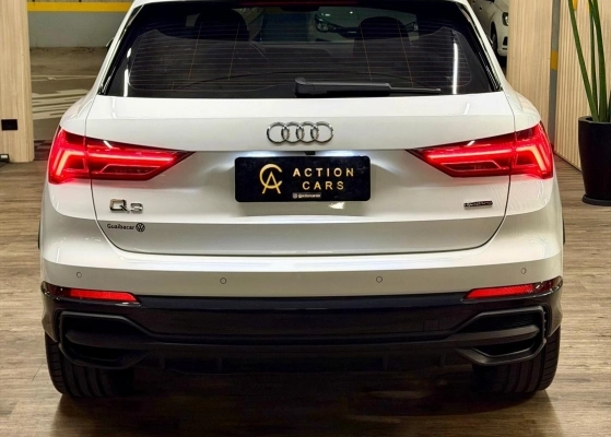 imagem-https://www.socarrao.com.br/sc-vehicle-images-prod/3673056/1788632899644-RQtYTETb9EbsqpmtrKUIZ1TzFduba9tW.jpg