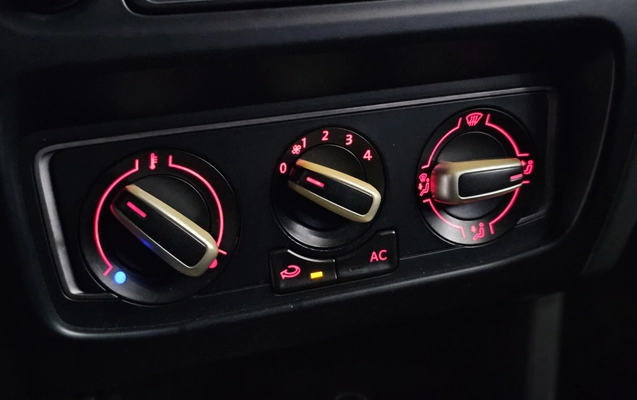 imagem-https://www.socarrao.com.br/sc-vehicle-images-prod/3673466/1788634094426-003_dc5944bc04792db473b7568161c7dcfc.jpg