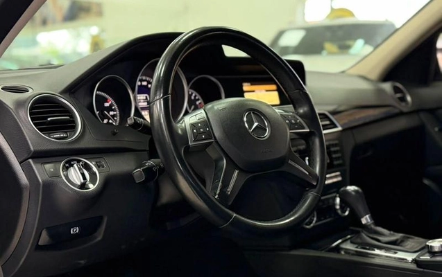 imagem-https://www.socarrao.com.br/sc-vehicle-images-prod/3673499/1789495980997-8454577_1_B_f1079a542f.jpeg