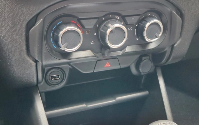 imagem-https://www.socarrao.com.br/sc-vehicle-images-prod/3674077/1788636047010-OTAzY2IxMDYtMmNjYS00MjNlLWEzOWEtYTcyOTQ3ODUxNTliLmpwZWc.jpeg