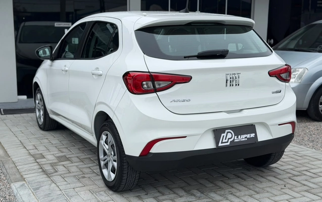 imagem-https://www.socarrao.com.br/sc-vehicle-images-prod/3674331/1788636673657-003_fb71c3e1727d26a132162fbad620902f.jpeg