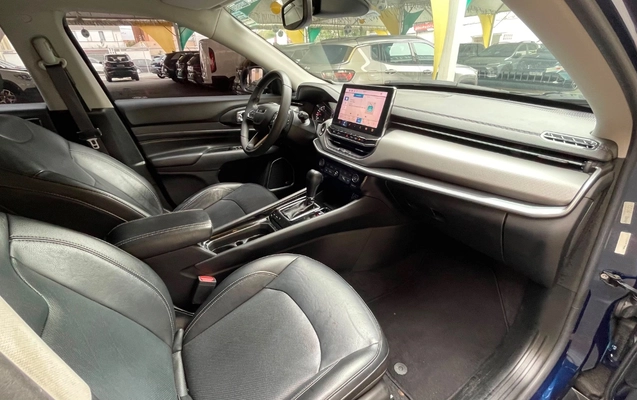 imagem-https://www.socarrao.com.br/sc-vehicle-images-prod/3674407/1788636897027-YTAwYWU4N2YtNmU0ZC00YmIwLWEwNjctYTE1MmQ1NDA0MWM1LmpwZWc.jpeg