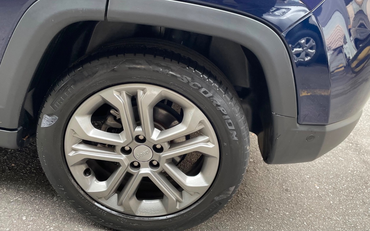 imagem-https://www.socarrao.com.br/sc-vehicle-images-prod/3674407/1788636897499-NmUzYTgzZDctZmQzNy00YWQ2LWEzNDAtMTA3YmUxZTRjYzc2LmpwZWc.jpeg