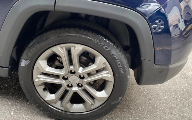 imagem-https://www.socarrao.com.br/sc-vehicle-images-prod/3674407/1788636897499-NmUzYTgzZDctZmQzNy00YWQ2LWEzNDAtMTA3YmUxZTRjYzc2LmpwZWc.jpeg