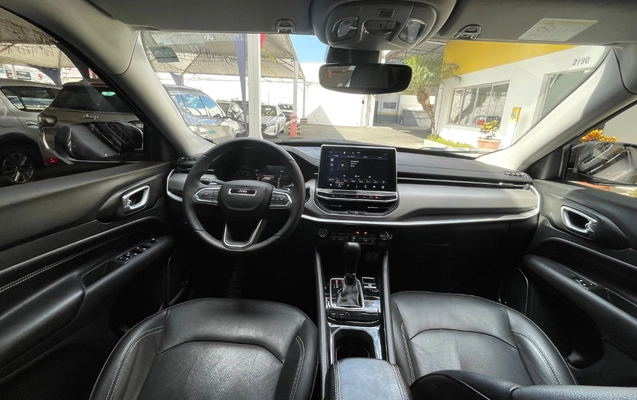 imagem-https://www.socarrao.com.br/sc-vehicle-images-prod/3674407/1788636897842-ZmE0YTBiMTItOWUwMi00ZGQ1LTllOTYtNDRkYTMzOGM4NjkxLmpwZWc.jpeg