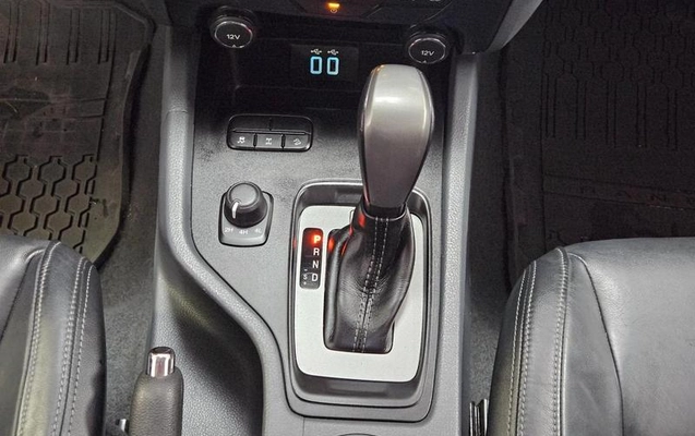 imagem-https://www.socarrao.com.br/sc-vehicle-images-prod/3674721/1789163541683-8453845_12_B_6dbfc91344.jpeg
