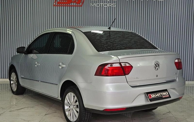 imagem-https://www.socarrao.com.br/sc-vehicle-images-prod/3675009/1788886496395-8445886_8_B_7a8e657425.jpeg