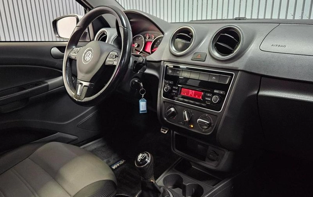 imagem-https://www.socarrao.com.br/sc-vehicle-images-prod/3675009/1788886496397-8445886_14_B_a49348c23f.jpeg