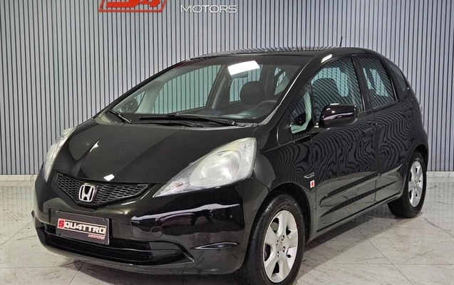 imagem-https://www.socarrao.com.br/sc-vehicle-images-prod/3675311/1789163546827-8430884_24_B_d1ceb7a35e.jpeg