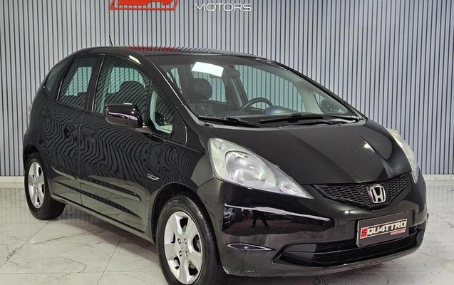 imagem-https://www.socarrao.com.br/sc-vehicle-images-prod/3675311/1789163546832-8430884_17_B_1783b220bc.jpeg