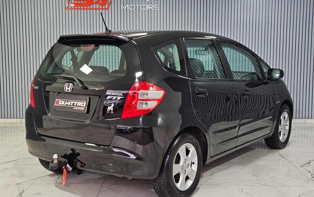imagem-https://www.socarrao.com.br/sc-vehicle-images-prod/3675311/1789163546833-8430884_21_B_da5b84bfe0.jpeg