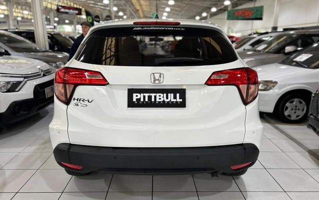 imagem-https://www.socarrao.com.br/sc-vehicle-images-prod/3675643/1789660697514-8454676_4_B_04a402150f.jpeg