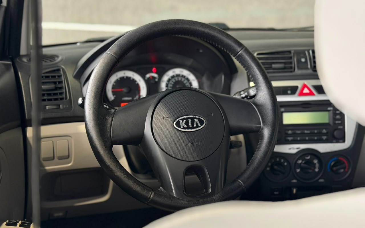 imagem-https://www.socarrao.com.br/sc-vehicle-images-prod/3676503/1788643278176-V2hhdHNBcHAgSW1hZ2UgMjAyNi0wOS0wNSBhdCAxNy41NC4wMS5qcGVn.jpeg