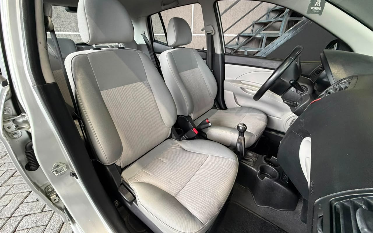 imagem-https://www.socarrao.com.br/sc-vehicle-images-prod/3676503/1788643278714-V2hhdHNBcHAgSW1hZ2UgMjAyNi0wOS0wNSBhdCAxNy41NC4wNCAoMSkuanBlZw.jpeg