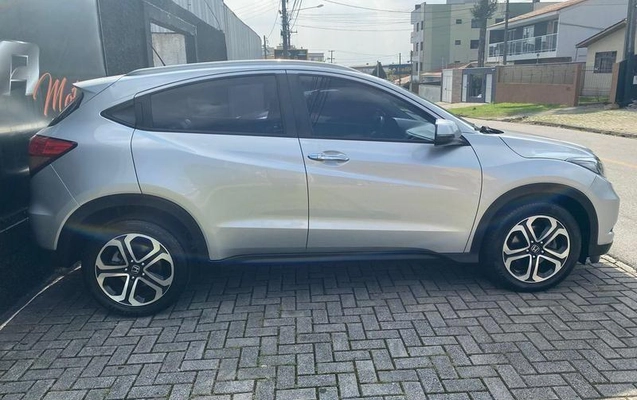 imagem-https://www.socarrao.com.br/sc-vehicle-images-prod/3676592/1788896071329-8454738_15_B_66a81fb1ef.jpeg