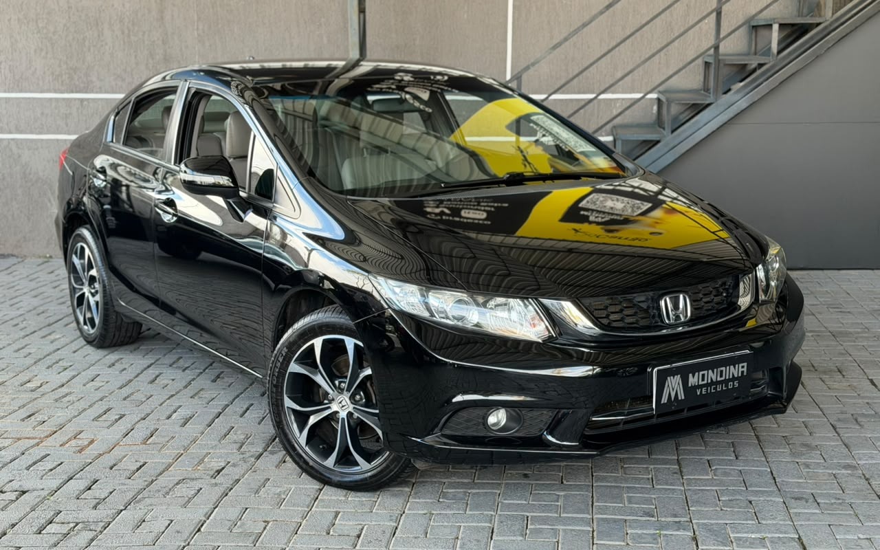 Honda Civic 2016 Preto — foto 1 de 3