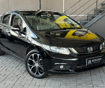 Honda Civic 2016 Preto — foto 1 de 3