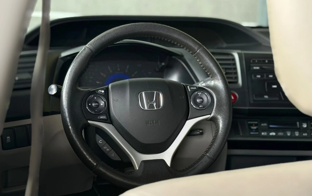 imagem-https://www.socarrao.com.br/sc-vehicle-images-prod/3677082/1788872378173-V2hhdHNBcHAgSW1hZ2UgMjAyNi0wOS0wOCBhdCAwOS40OS41NSAoMSkuanBlZw.jpeg