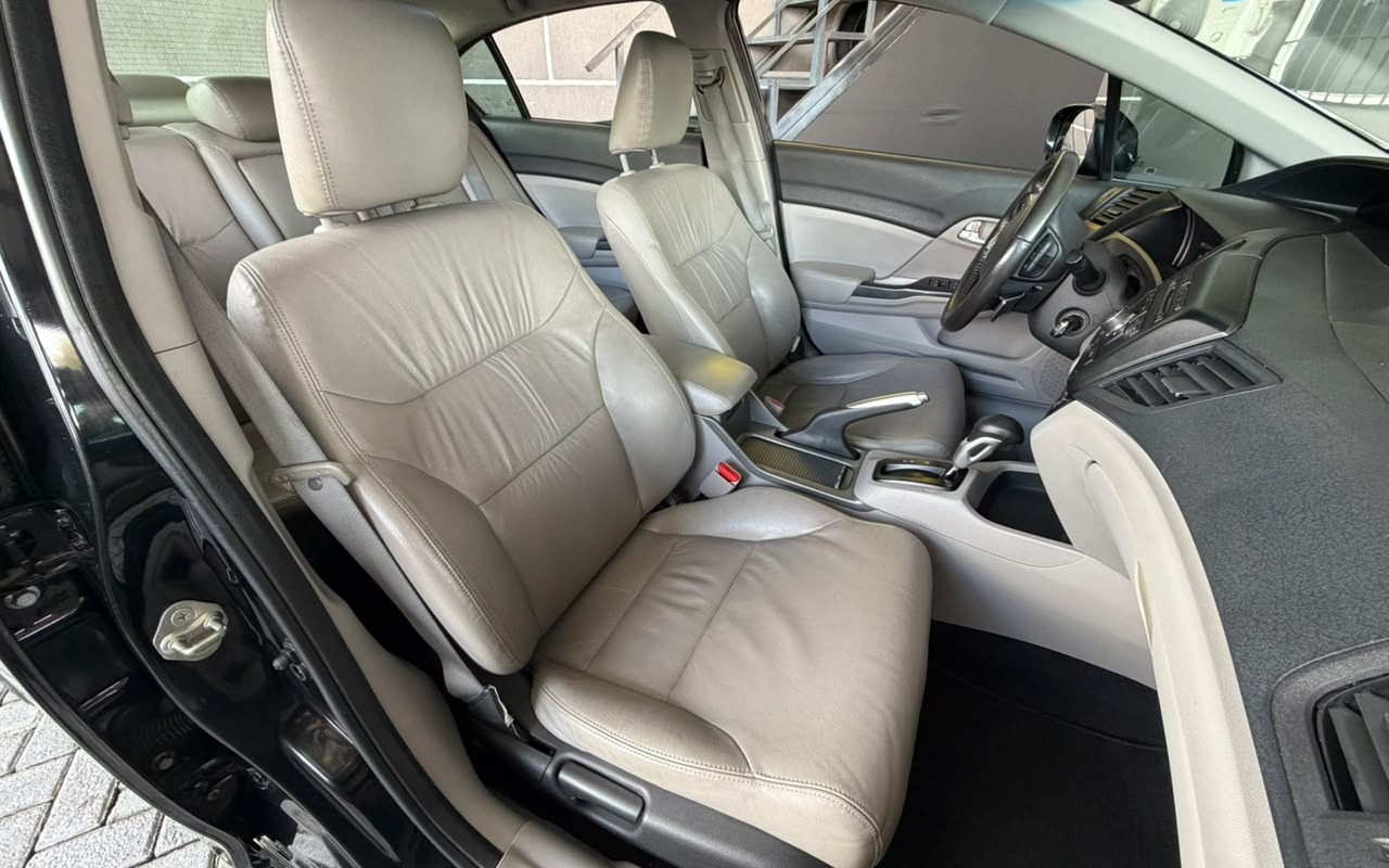 imagem-https://www.socarrao.com.br/sc-vehicle-images-prod/3677082/1788872378657-V2hhdHNBcHAgSW1hZ2UgMjAyNi0wOS0wOCBhdCAwOS40OS41OSAoMikuanBlZw.jpeg