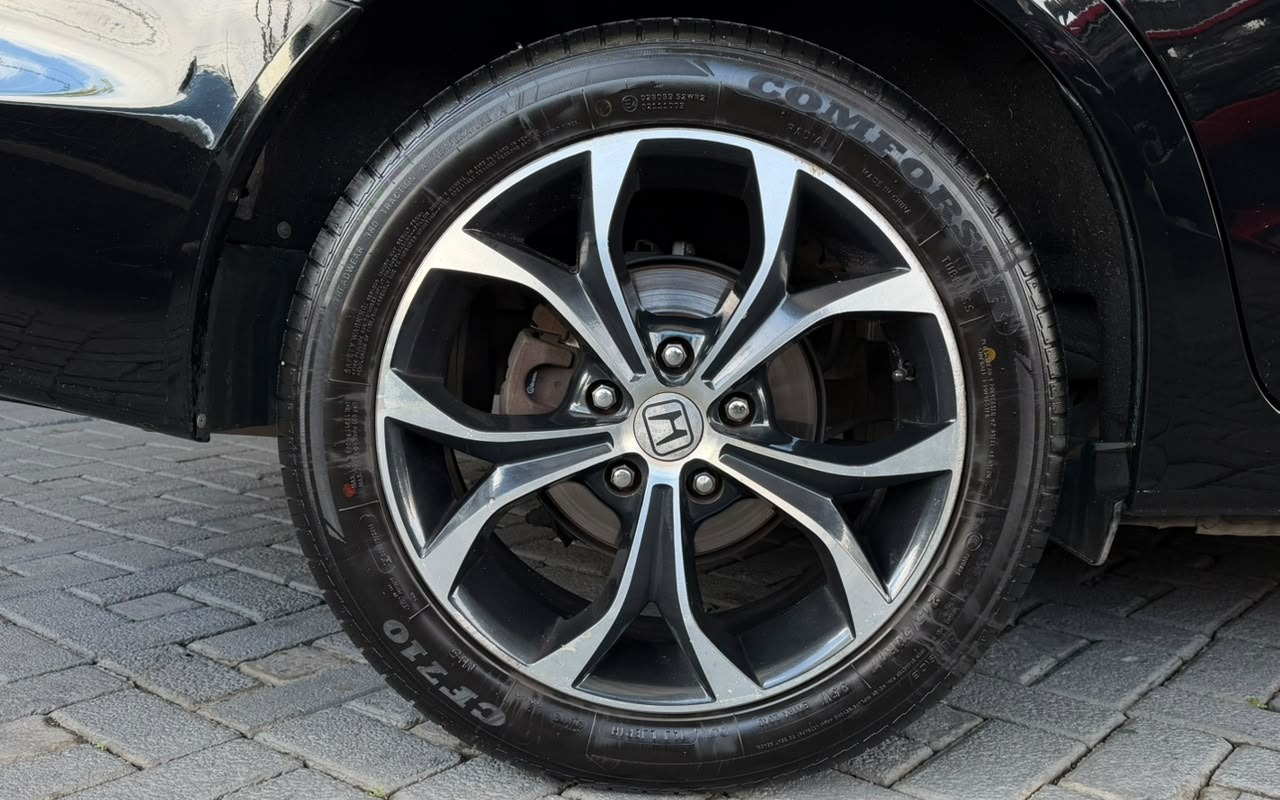 imagem-https://www.socarrao.com.br/sc-vehicle-images-prod/3677082/1788872378974-V2hhdHNBcHAgSW1hZ2UgMjAyNi0wOS0wOCBhdCAwOS40OS41OS5qcGVn.jpeg