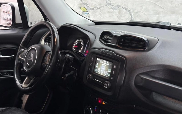 imagem-https://www.socarrao.com.br/sc-vehicle-images-prod/36818/1789573797471-7758508_0_B_d252bc8c1f.jpeg