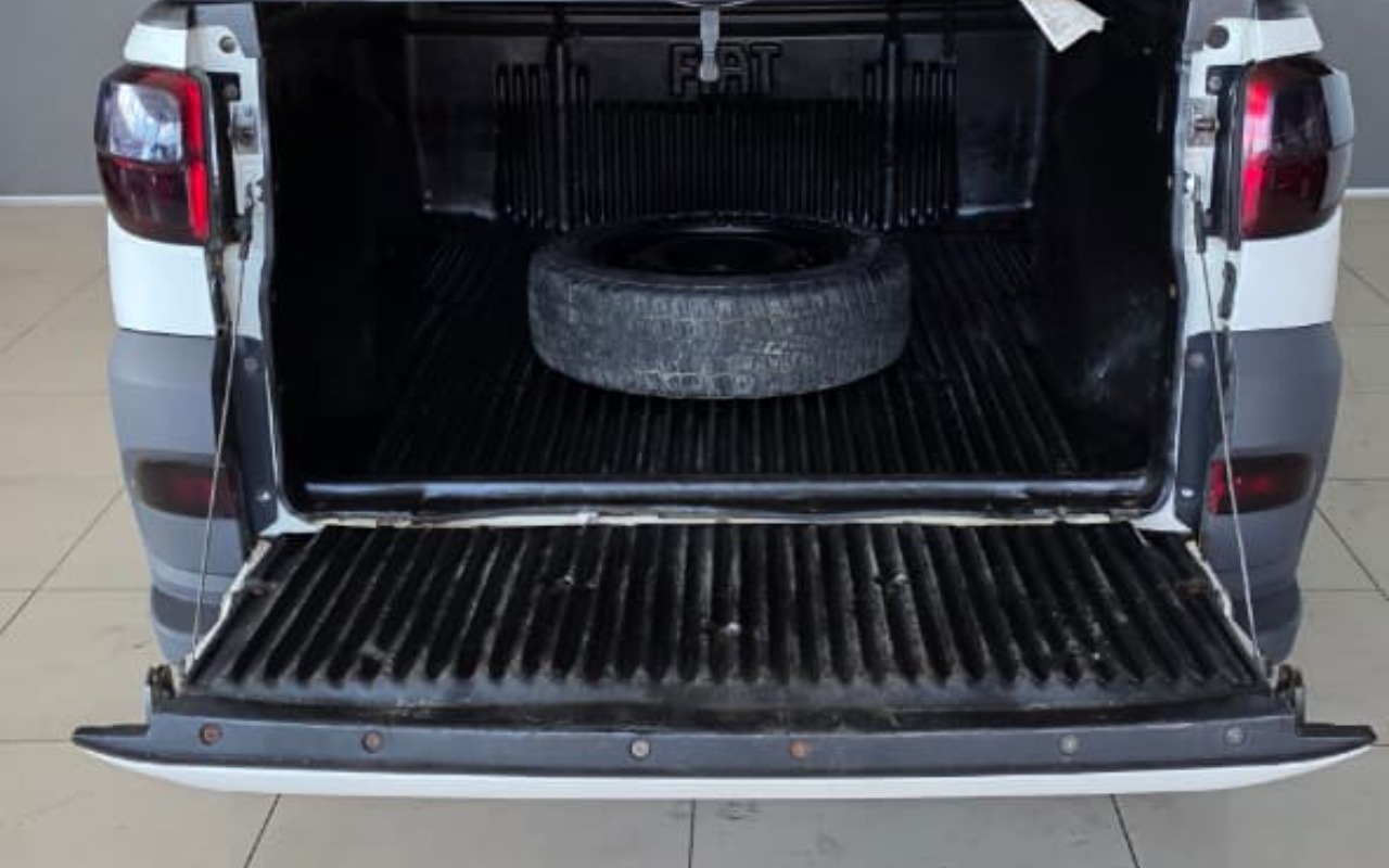 imagem-https://www.socarrao.com.br/sc-vehicle-images-prod/3682773/1788663117309-V2hhdHNBcHAgSW1hZ2UgMjAyNi0wOS0wMiBhdCAxNi4xNS4zNCAoMSkuanBlZw.jpeg