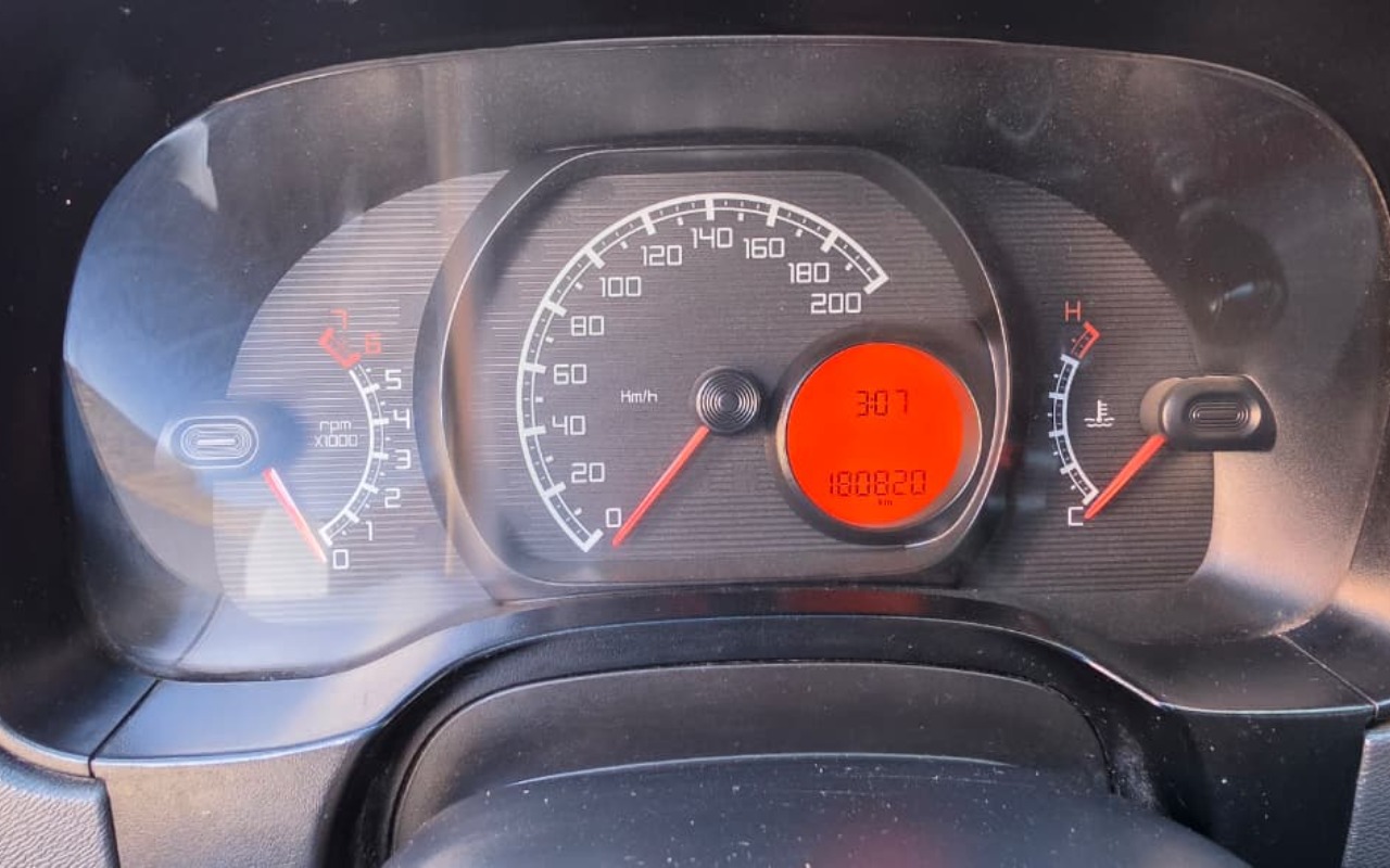 imagem-https://www.socarrao.com.br/sc-vehicle-images-prod/3682773/1788663117638-V2hhdHNBcHAgSW1hZ2UgMjAyNi0wOS0wMiBhdCAxNi4xNS4zOCAoMikuanBlZw.jpeg