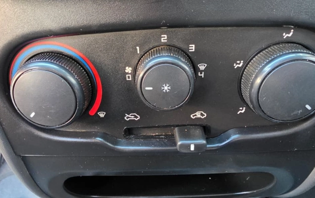 imagem-https://www.socarrao.com.br/sc-vehicle-images-prod/3682773/1788663117917-V2hhdHNBcHAgSW1hZ2UgMjAyNi0wOS0wMiBhdCAxNi4xNS40MC5qcGVn.jpeg