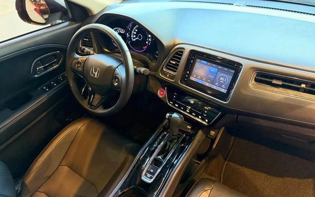 imagem-https://www.socarrao.com.br/sc-vehicle-images-prod/3683105/1789152632430-8454777_20_B_bbc5c1ca35.jpeg