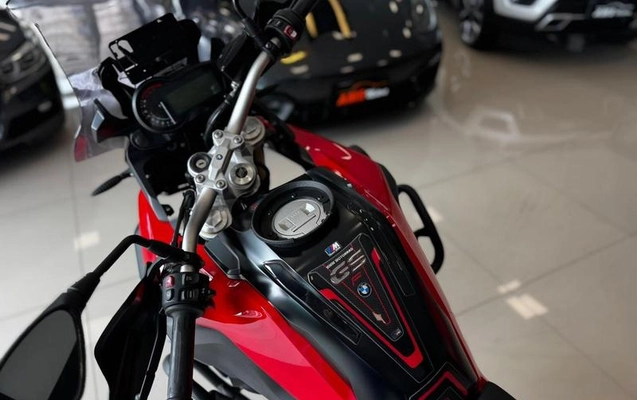 imagem-https://www.socarrao.com.br/sc-vehicle-images-prod/36892/1782417971051-7543082_0_B_3f20f91a66.jpeg