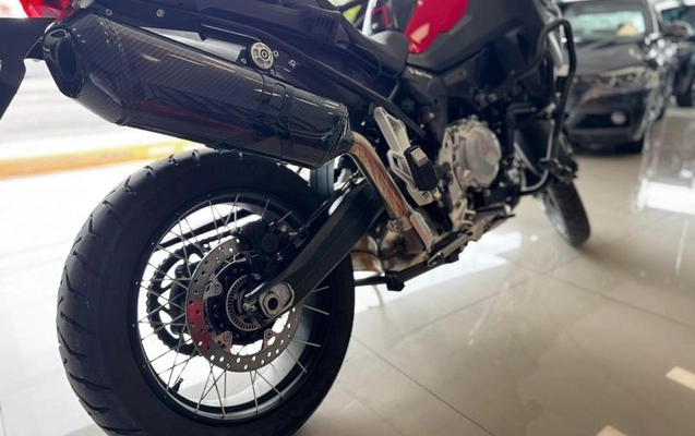 imagem-https://www.socarrao.com.br/sc-vehicle-images-prod/36892/1782417971052-7543082_0_B_40420d1bd8.jpeg