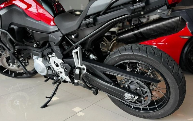 imagem-https://www.socarrao.com.br/sc-vehicle-images-prod/36892/1782417971052-7543082_9_B_55e2936009.jpeg