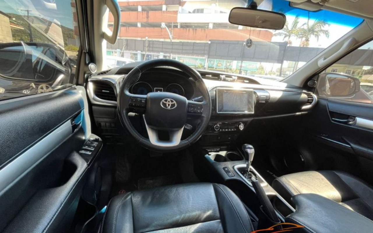 imagem-https://www.socarrao.com.br/sc-vehicle-images-prod/3690194/1788701434302-MTIuanBlZw.jpeg