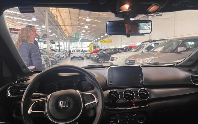 imagem-https://www.socarrao.com.br/sc-vehicle-images-prod/3690232/1789224365809-8454800_6_B_883ec8bc18.jpeg