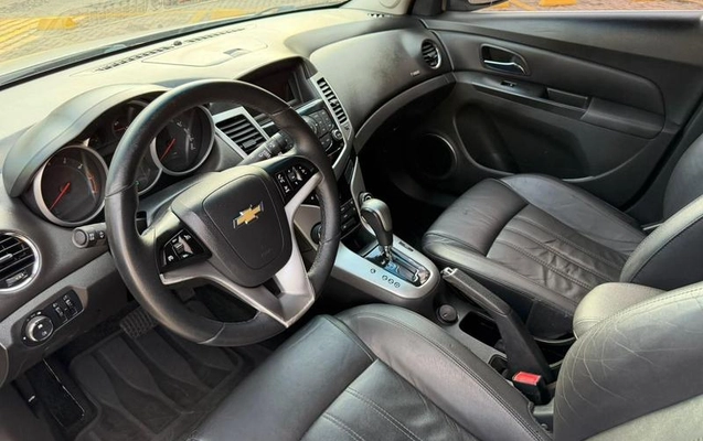 imagem-https://www.socarrao.com.br/sc-vehicle-images-prod/3690632/1789345337143-8416579_0_B_a7686be79d.jpeg