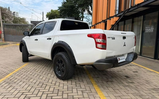 imagem-https://www.socarrao.com.br/sc-vehicle-images-prod/3690634/1789345347430-8454876_9_B_f7019de9dd.jpeg