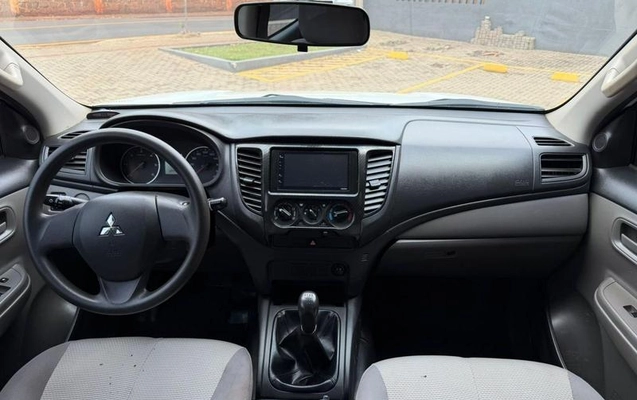 imagem-https://www.socarrao.com.br/sc-vehicle-images-prod/3690634/1789345347435-8454876_1_B_b3df846eac.jpeg