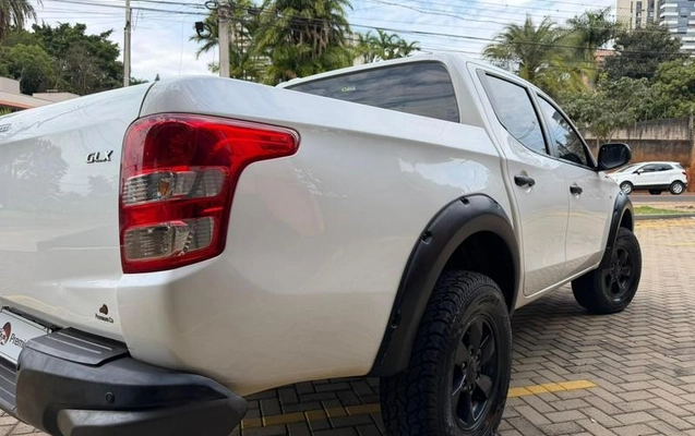 imagem-https://www.socarrao.com.br/sc-vehicle-images-prod/3690634/1789345347450-8454876_4_B_e386fdc3e1.jpeg