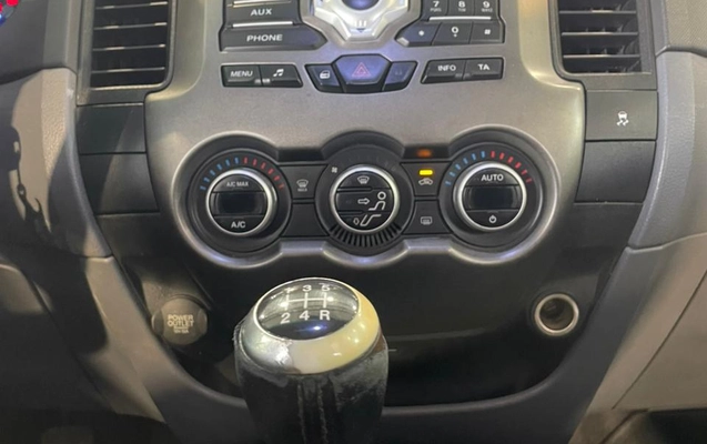 imagem-https://www.socarrao.com.br/sc-vehicle-images-prod/3690688/1788745794156-003_bdec39fe6aae7f8cefd7c8ee33ea7883.jpeg