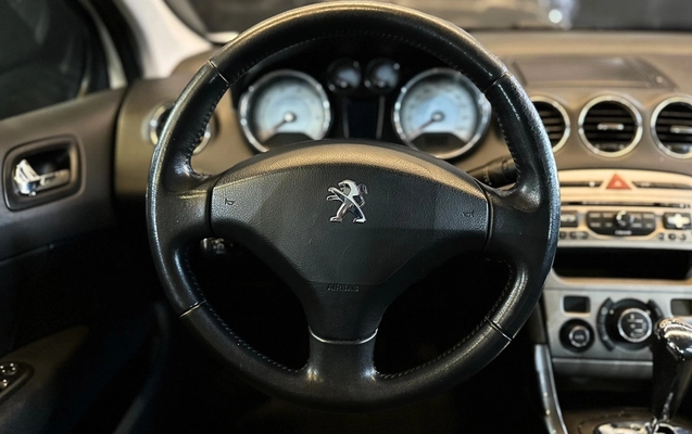imagem-https://www.socarrao.com.br/sc-vehicle-images-prod/3690692/1788746014884-6_051801.jpg