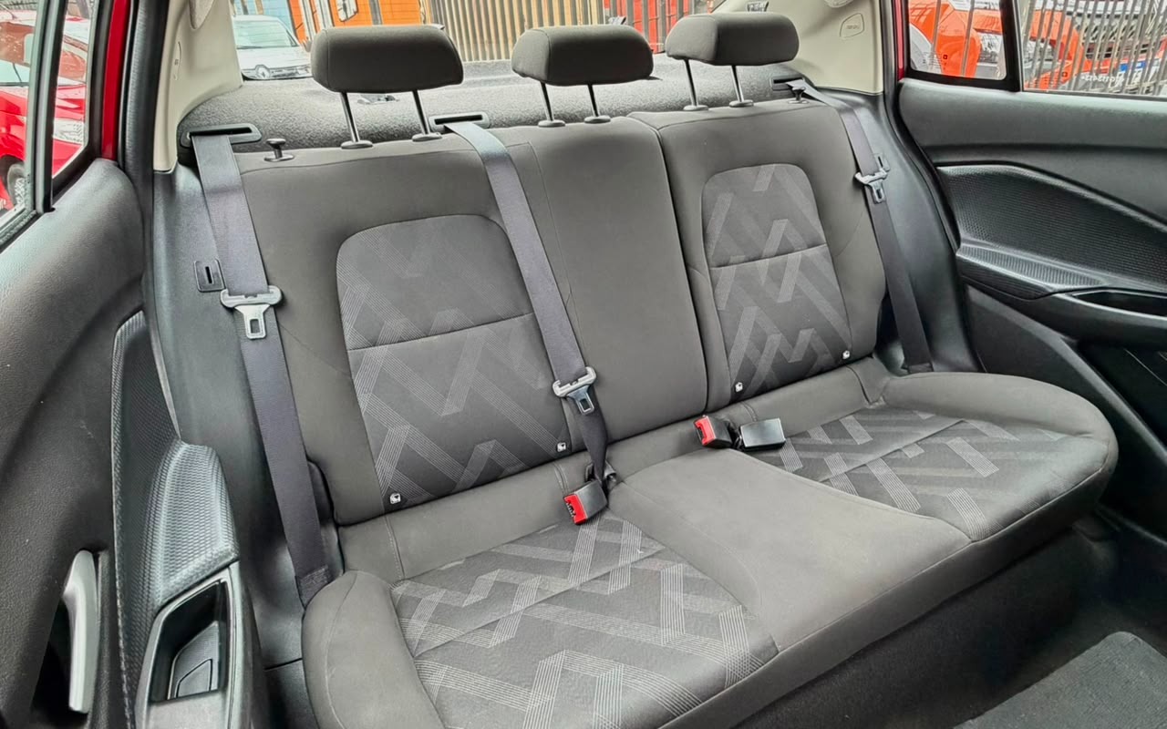 imagem-https://www.socarrao.com.br/sc-vehicle-images-prod/3698108/1788786922809-V2hhdHNBcHAgSW1hZ2UgMjAyNi0wOS0wNSBhdCAxMS41MS40NyAoMSkuanBlZw.jpeg