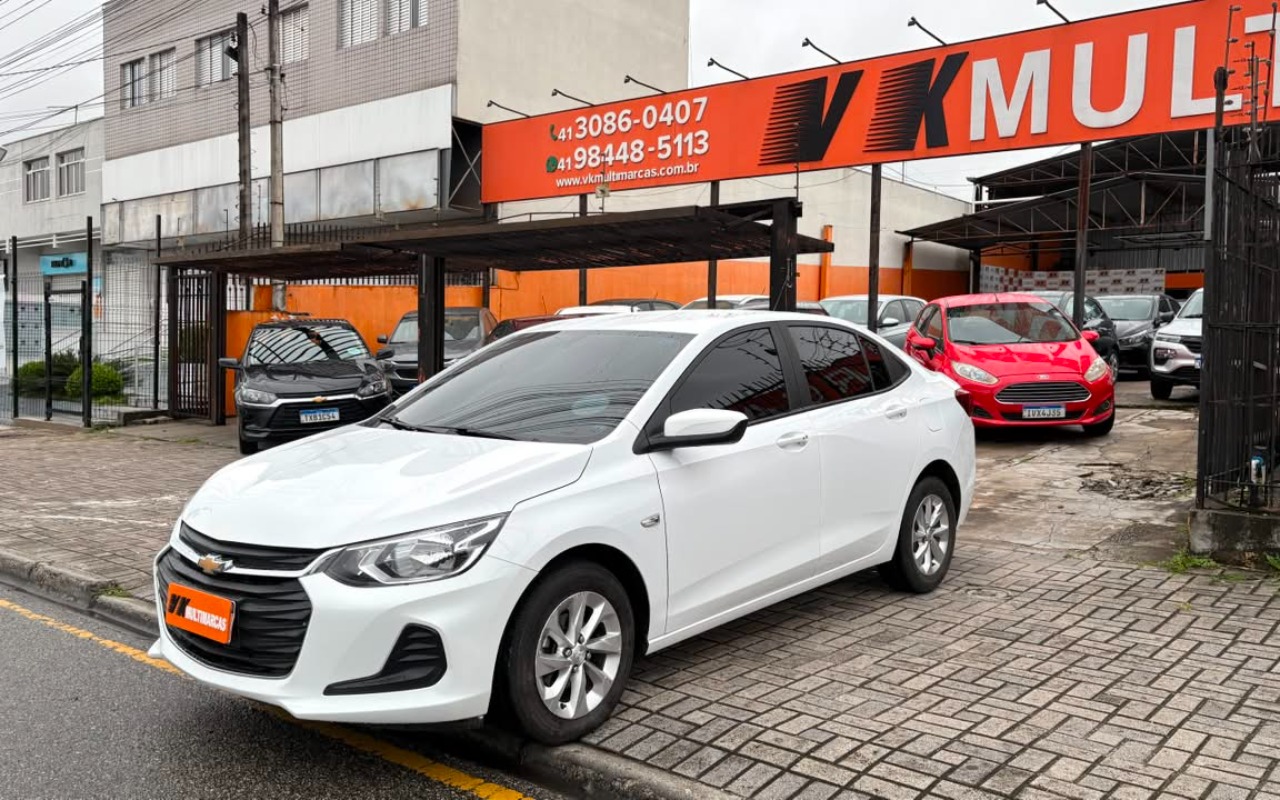 Chevrolet Onix 2023 Branco — foto 1 de 3