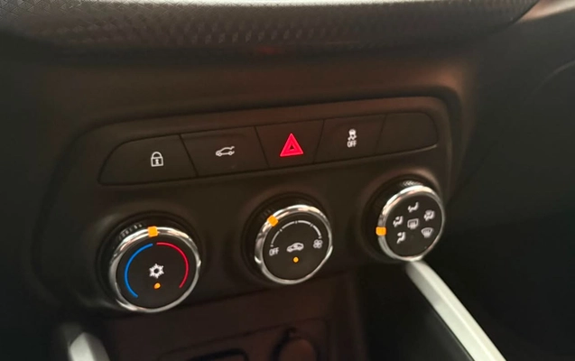 imagem-https://www.socarrao.com.br/sc-vehicle-images-prod/3698207/1788793888596-V2hhdHNBcHAgSW1hZ2UgMjAyNi0wOS0wNyBhdCAxMS41Mi4zMyAoMykuanBlZw.jpeg