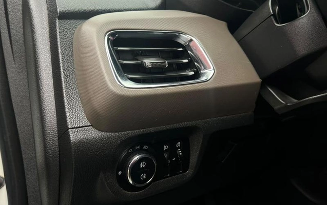 imagem-https://www.socarrao.com.br/sc-vehicle-images-prod/3698240/1789243763242-8454988_8_B_7c9f0da6ae.jpeg