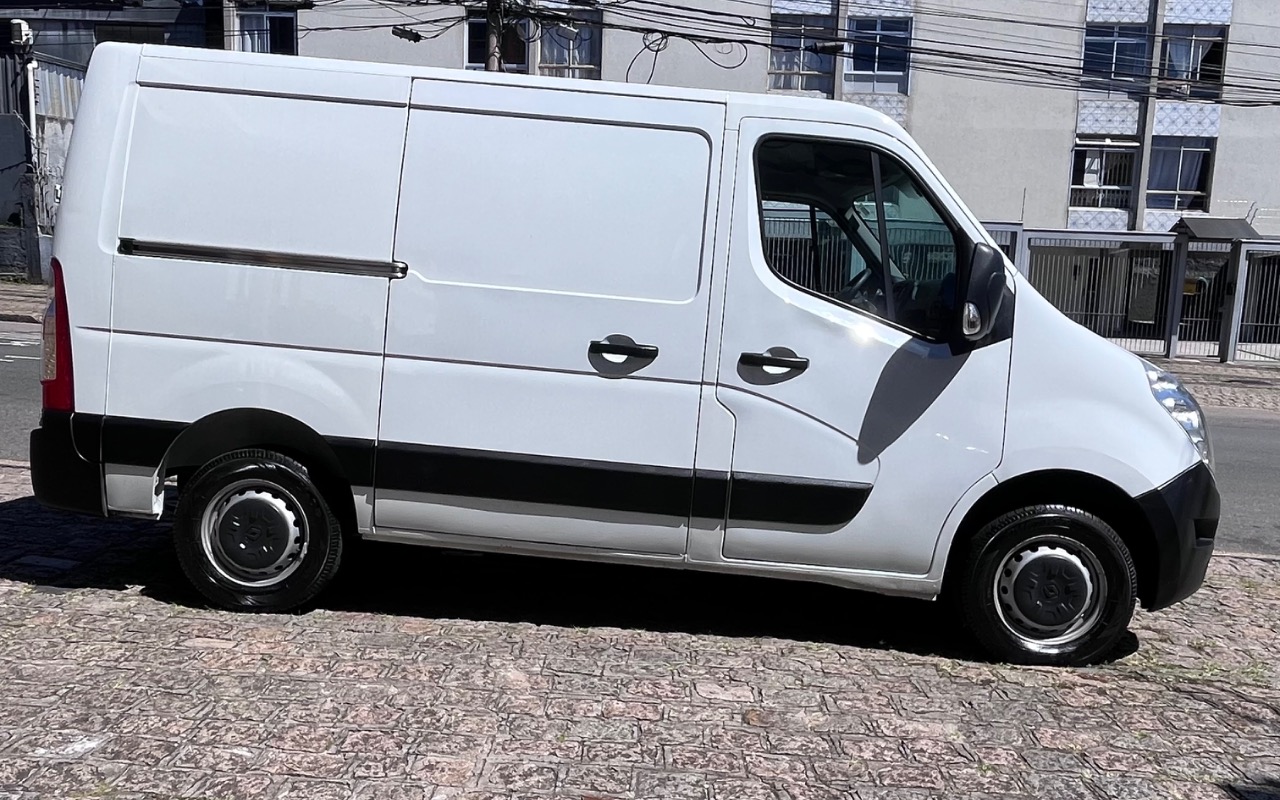 imagem-https://www.socarrao.com.br/sc-vehicle-images-prod/3698250/1788795134452-SU1HXzg4NzkuanBlZw.jpeg