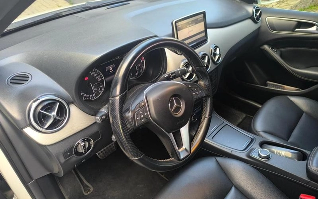 imagem-https://www.socarrao.com.br/sc-vehicle-images-prod/3698290/1789154461276-8454999_8_B_429ca745f3.jpeg